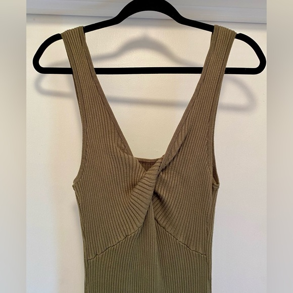 Abercrombie & Fitch Ribbed Knit Bodycon Dress Size Medium Olive Green Sweater - Picture 5 of 8